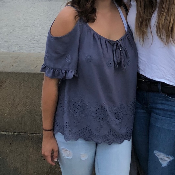 Knox Rose open shoulder shirt - Picture 2 of 2